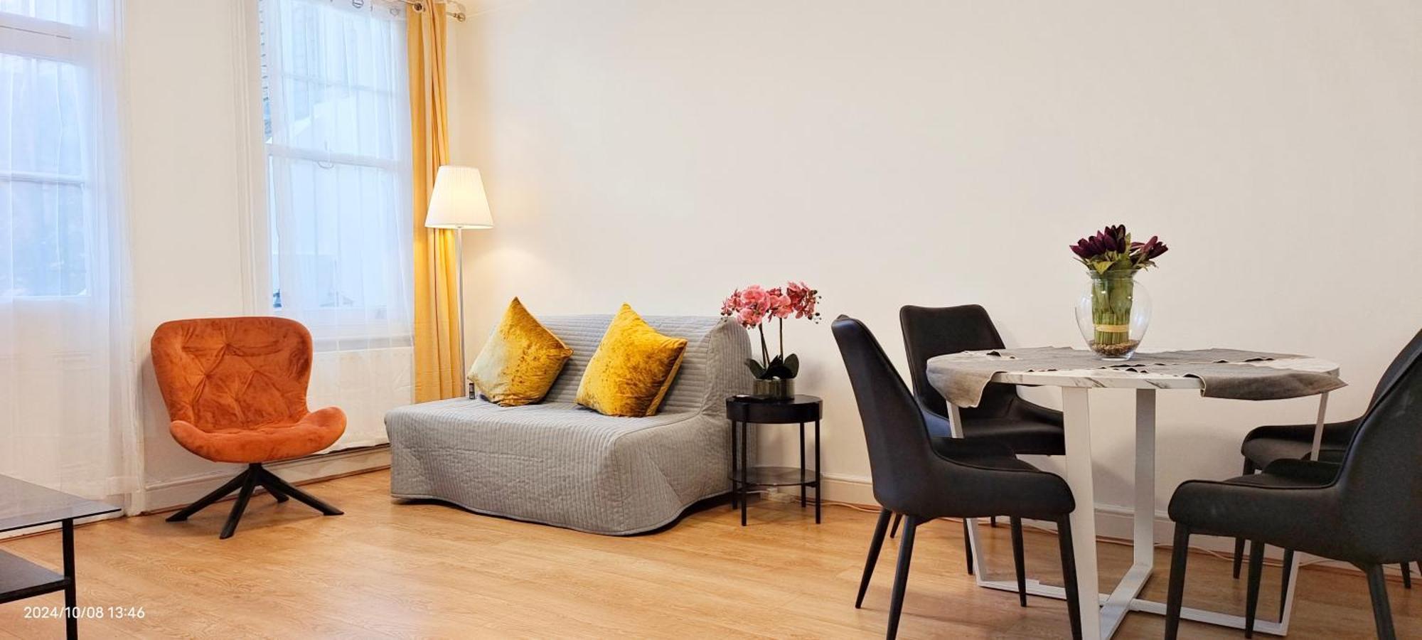 Blossom Apartment With Garden London Exterior photo